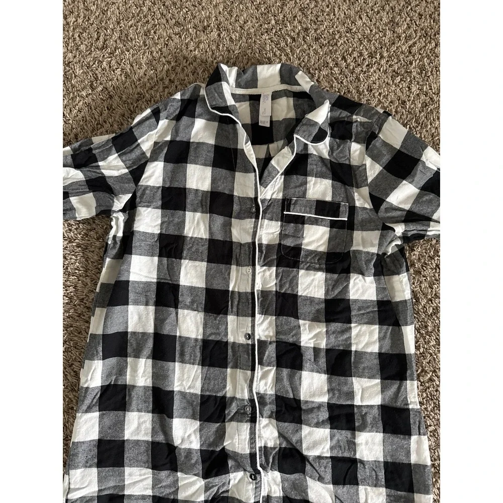 Star above Women's Black White Checker Long‎ Sleeve Nightgown Size Medium